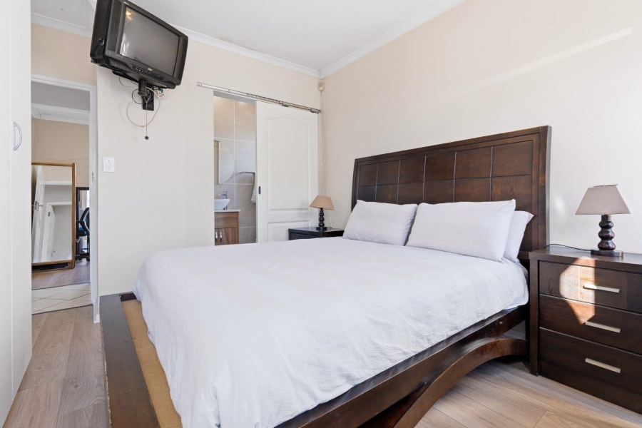 3 Bedroom Property for Sale in Parklands Western Cape